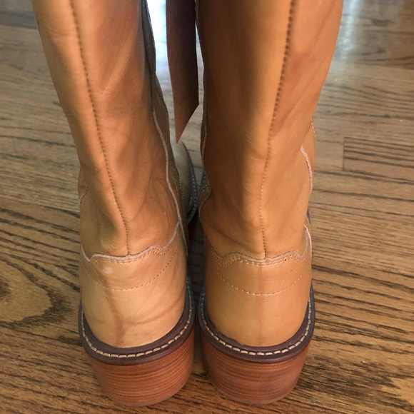 FRYE Banana Kate Pull On Boots - Picture 6 of 11